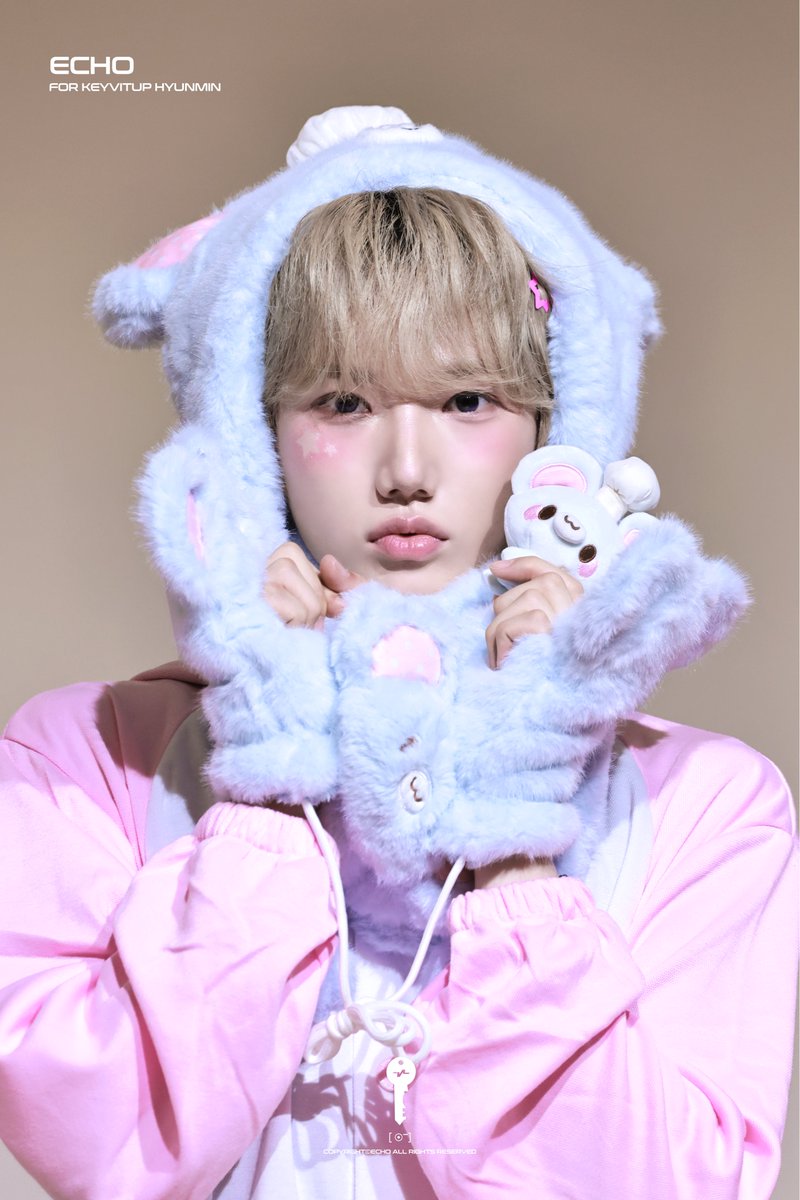 에코 tweet media