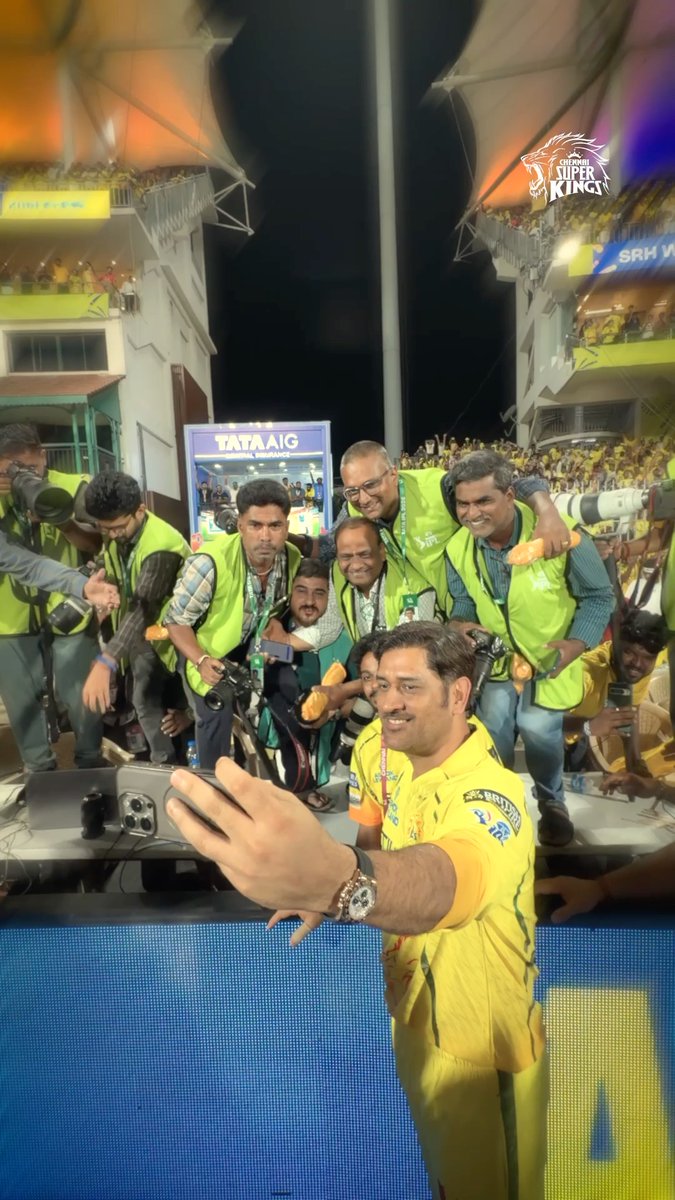 MS DHONI - AN EMOTION Picture