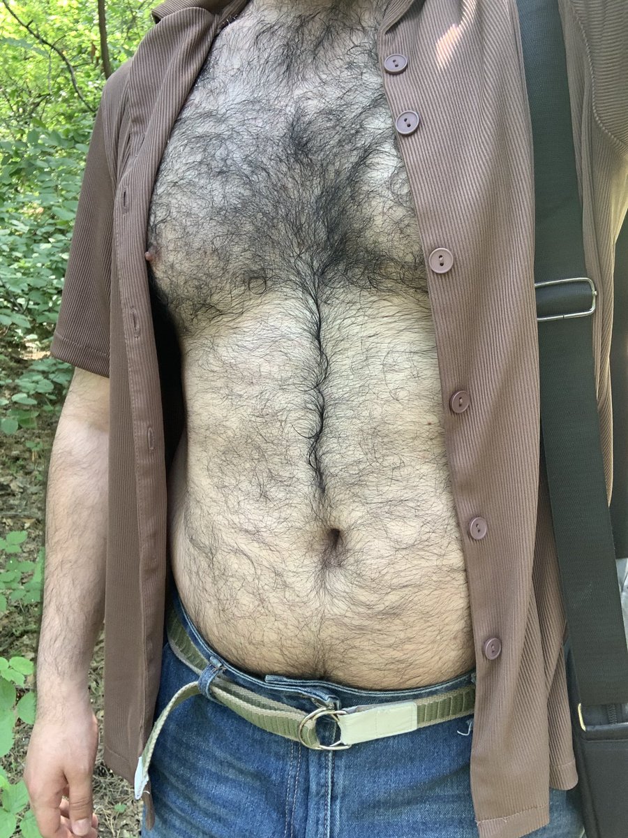 Artur24298939's tweet photo. Жарко что-то 
#bear #hairy #hot https://t.co/p6TgevB5sN