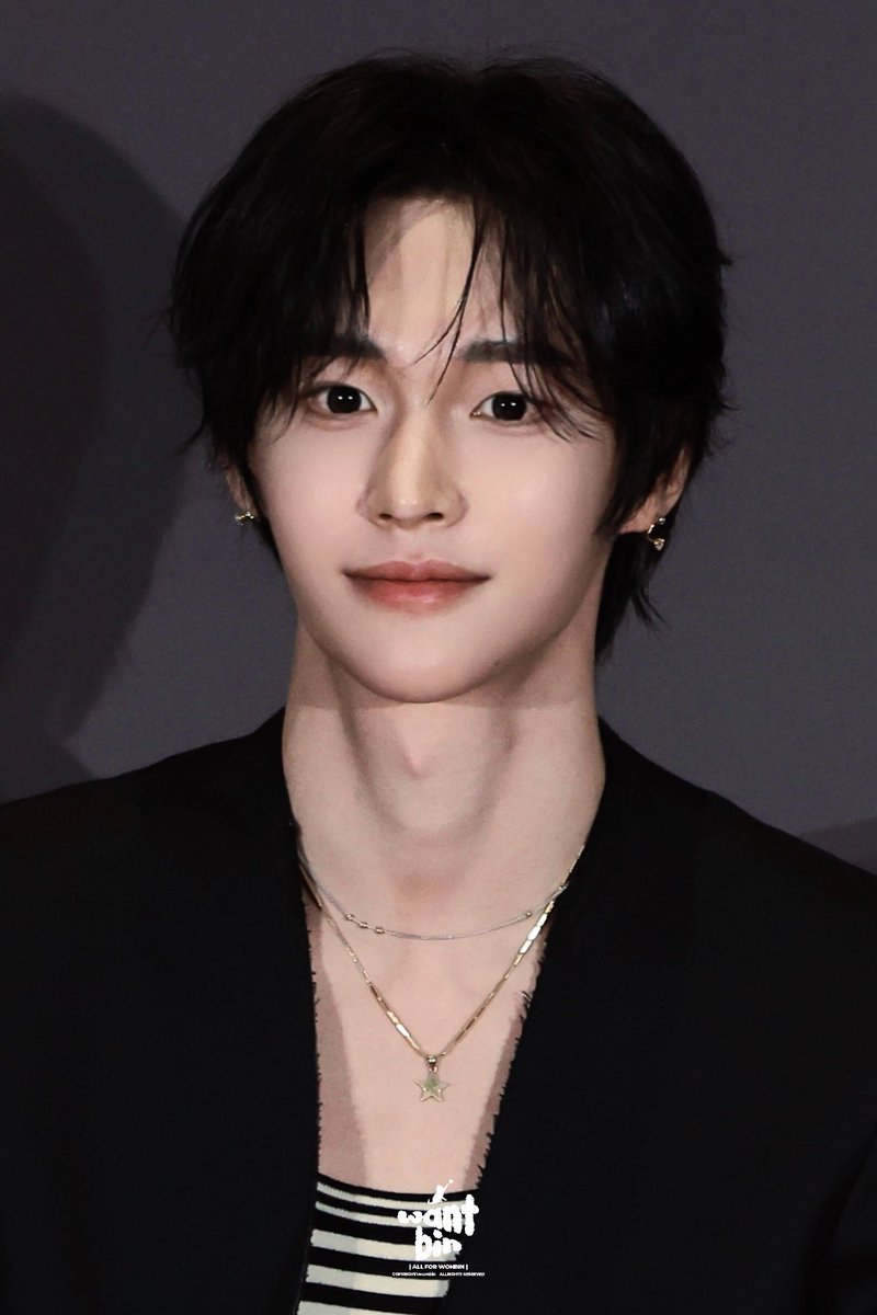 흐이야 tweet media