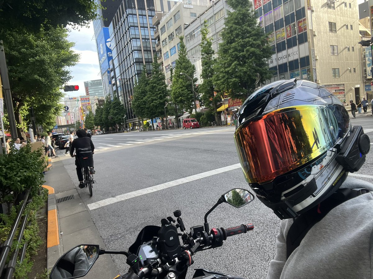 のら «nora» tweet media