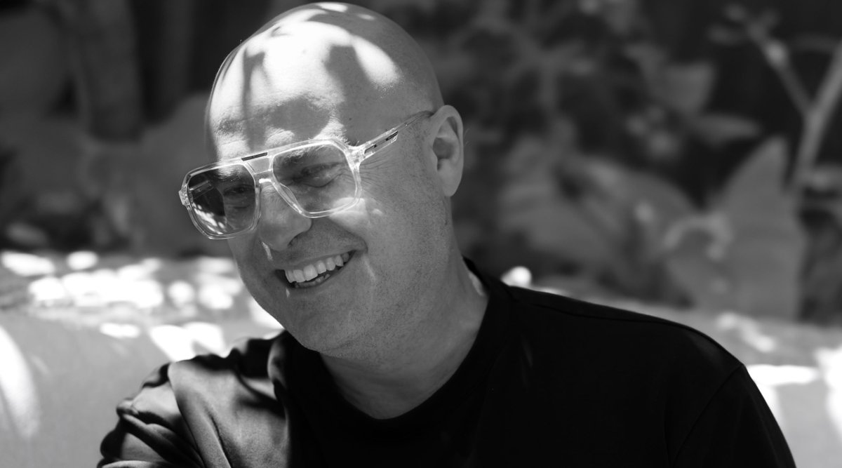 FormatCourt's tweet photo. Invité par la @sacem à Cannes pour y donner un concert, le musicien et clarinettiste Yom revient sur son rapport très  intuitif au cinéma, son besoin de travailler dans l’émotion plutôt que  dans la technique : https://t.co/bTJPNoYjxv https://t.co/la0jmsAGHL