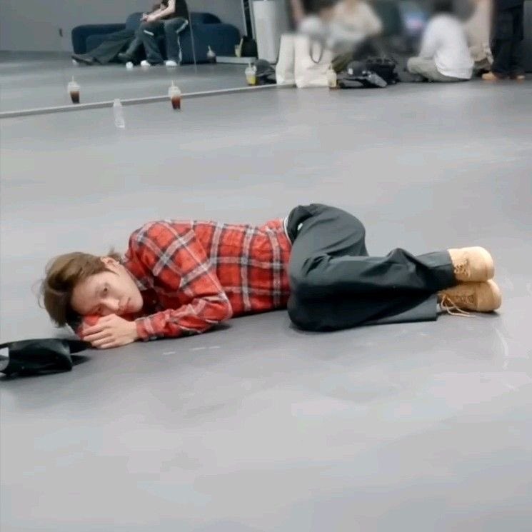 kittysradio's tweet photo. mood https://t.co/GbmEbxxRb3