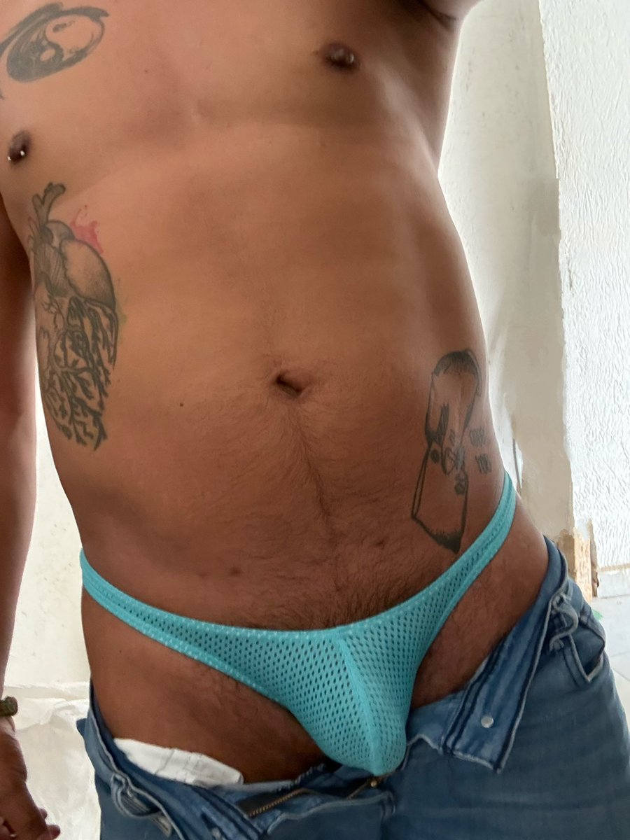 Rodrigo95586698's tweet photo. Les gusta las tangas para ir a entrenar 🤭. Porque a mí me fascina. 🙈😏✌🏽 https://t.co/Suhi2JwdDG