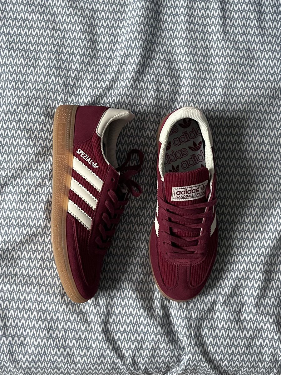 AY_K3nnedy's tweet photo. • Adidas Handball Spezial, Available Now!!

• Call/Text: +250787411331
      Dm Us For Business…

#OnlyKicks 🥶🔥 https://t.co/CTURDB0FDS