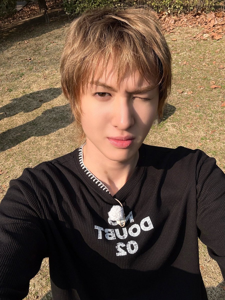 러브 tweet media