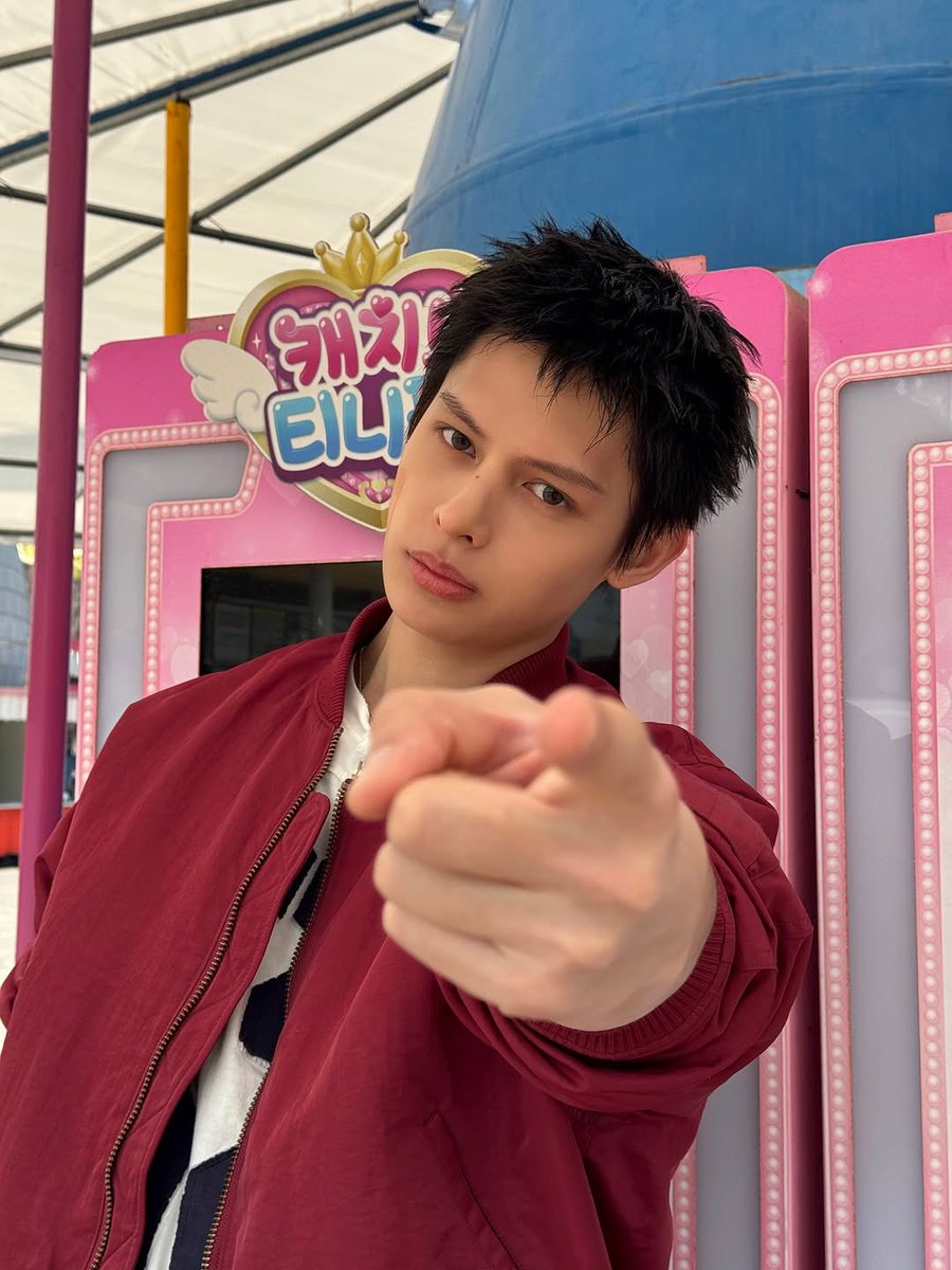 코르 tweet media