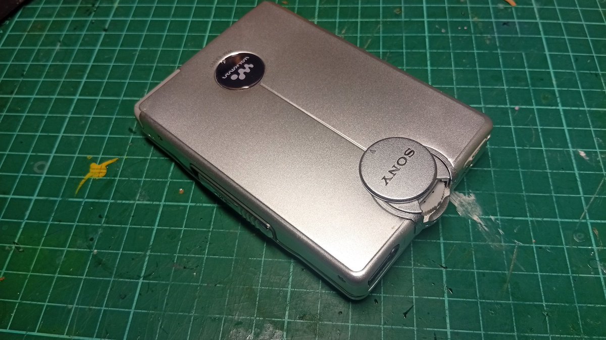 ジャンクで買ったSONYのポータブルカセットプレイヤーを修理した