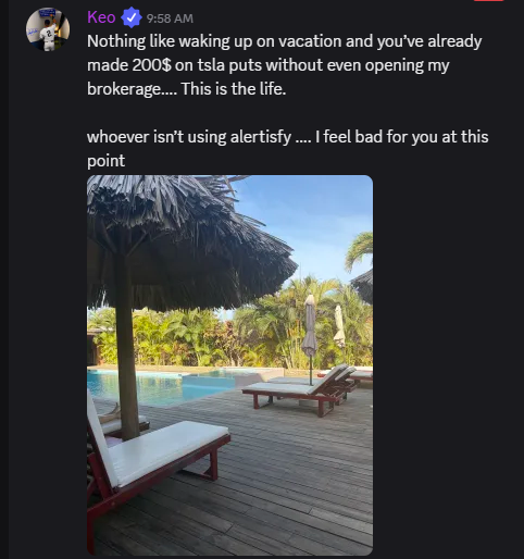 EnhancedMarket's tweet photo. the guy selling you indicators claiming how powerful it is still wont share their entries and exits with you 

should make u wonder why 

meanwhile alertsify members are getting trades while on vacation https://t.co/fDTmV211HF