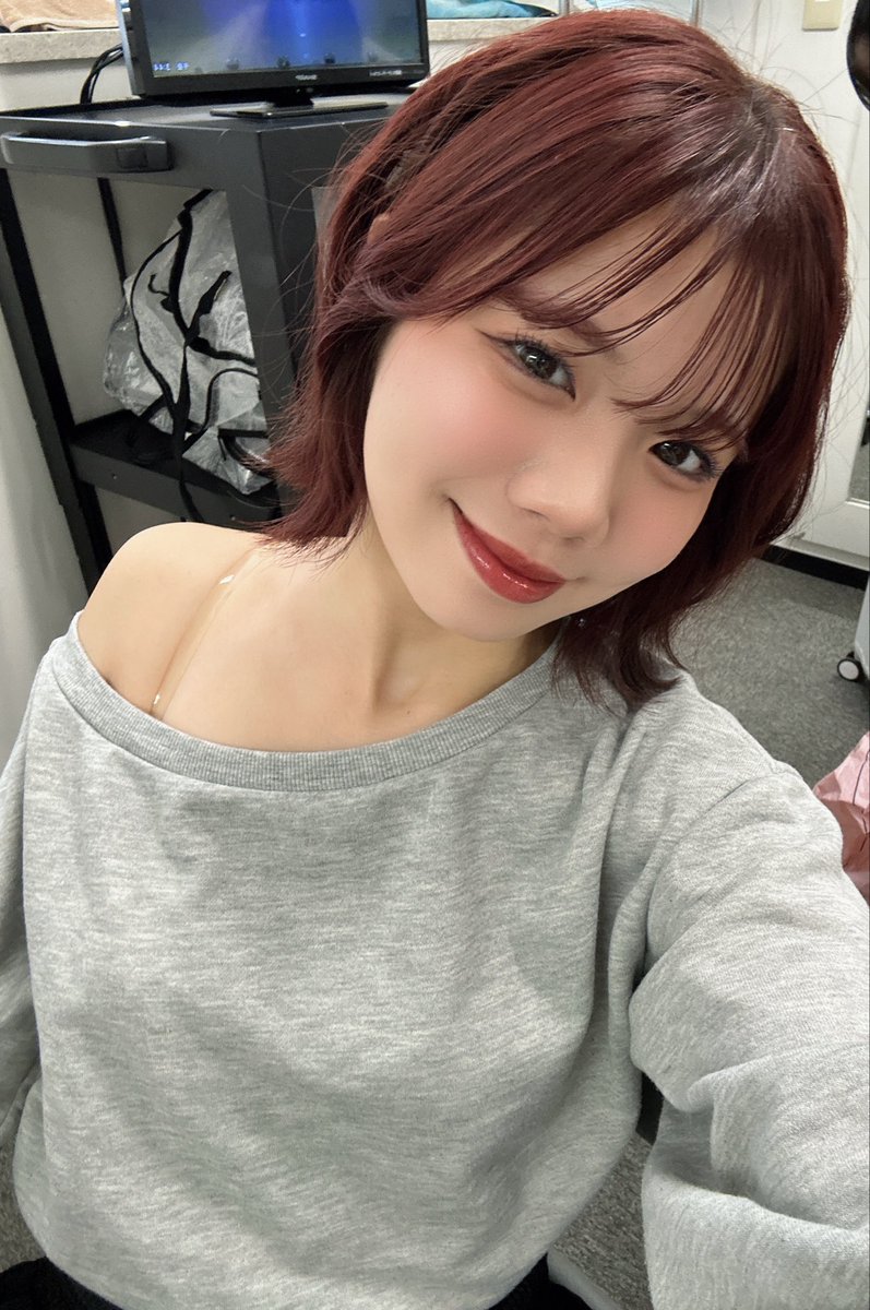 Post by 竹内ななみ(スパガ) on X: 特技: 左肩出し