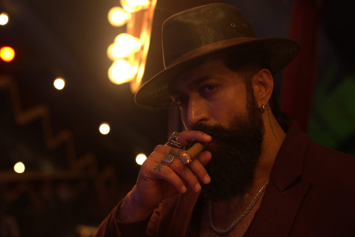 SlumDogReviewer's tweet photo. A movie set in 1950s, covering Goa to China and still people think it’s just another action movie.

Audience are going to be greatly surprised seeing what Toxic has to offer and specially the scale at which it does so.

India movie industry is evolving and catching up to the so called Hollywood levels.