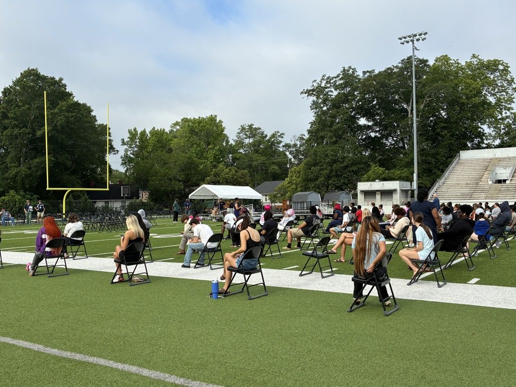 SpaldingHigh's tweet photo. The countdown to graduation is on! 🎓✨ Today, SHS seniors took an important step toward the big day during graduation practice. We are proud of the Class of 2026 and can’t wait to celebrate this special milestone with you! 🎉#GSCSGrad2026 https://t.co/PSxbL7KK1c