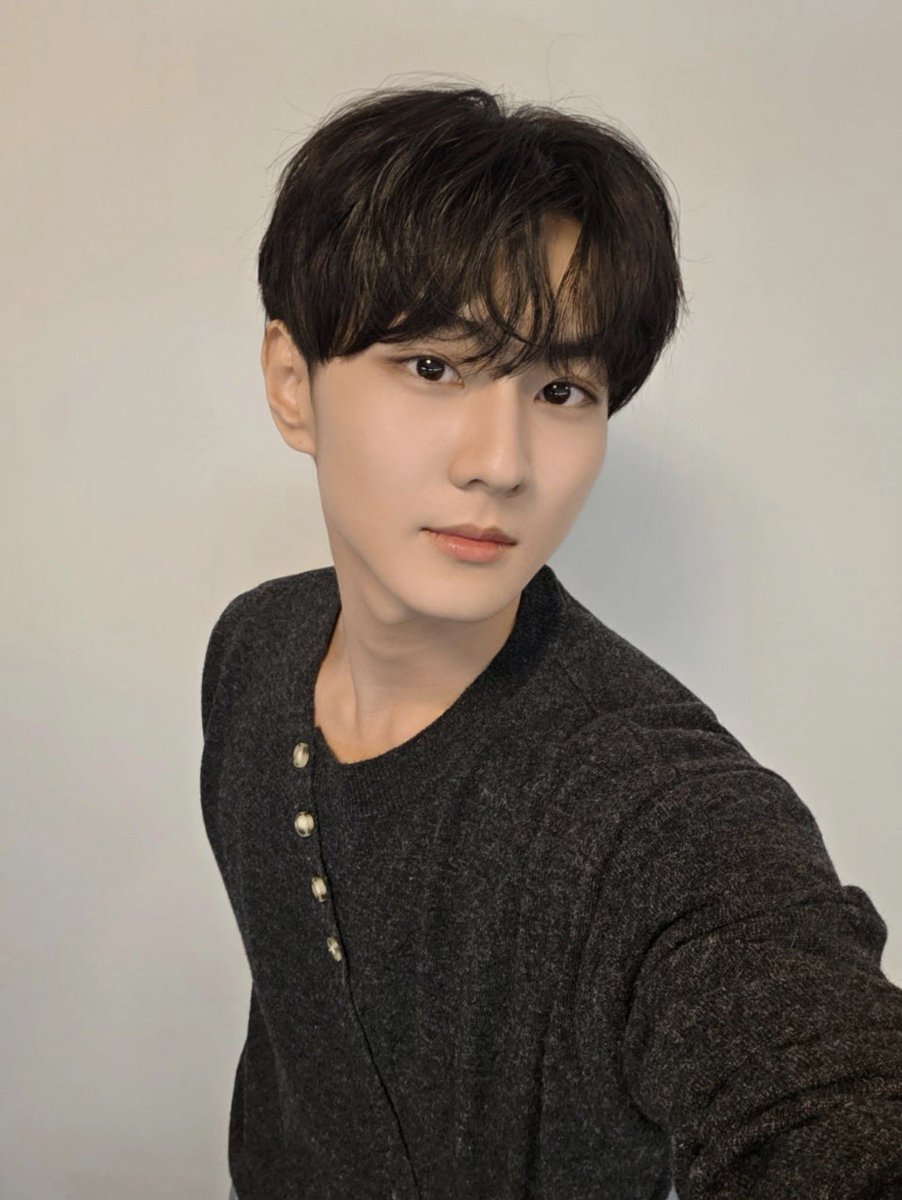 엔이 tweet media