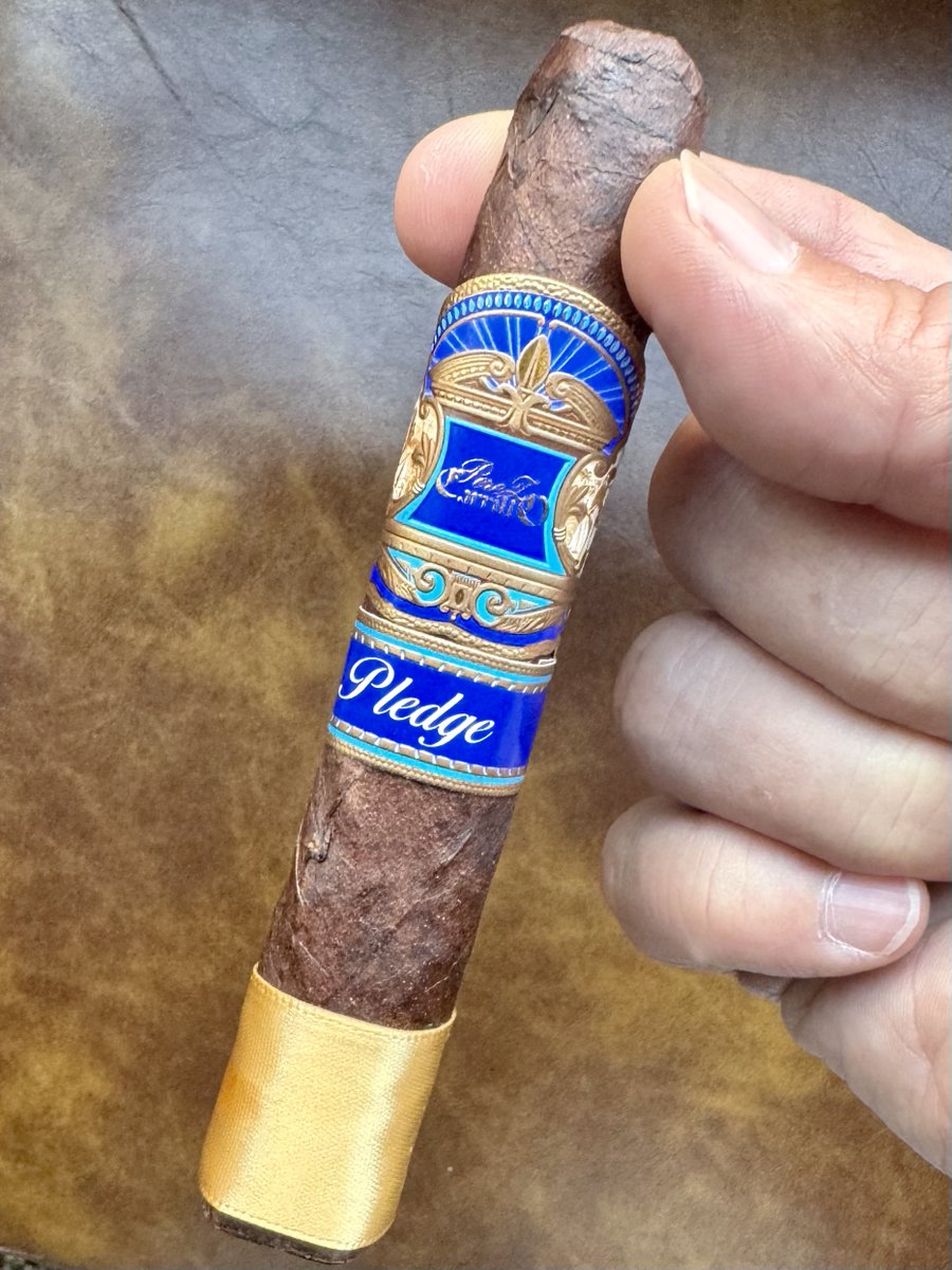 supercigardave's tweet photo. Happy Tuesday!

Up next… EP Carrillo Pledge Prequel cigar. https://t.co/dbFWaiSlXG