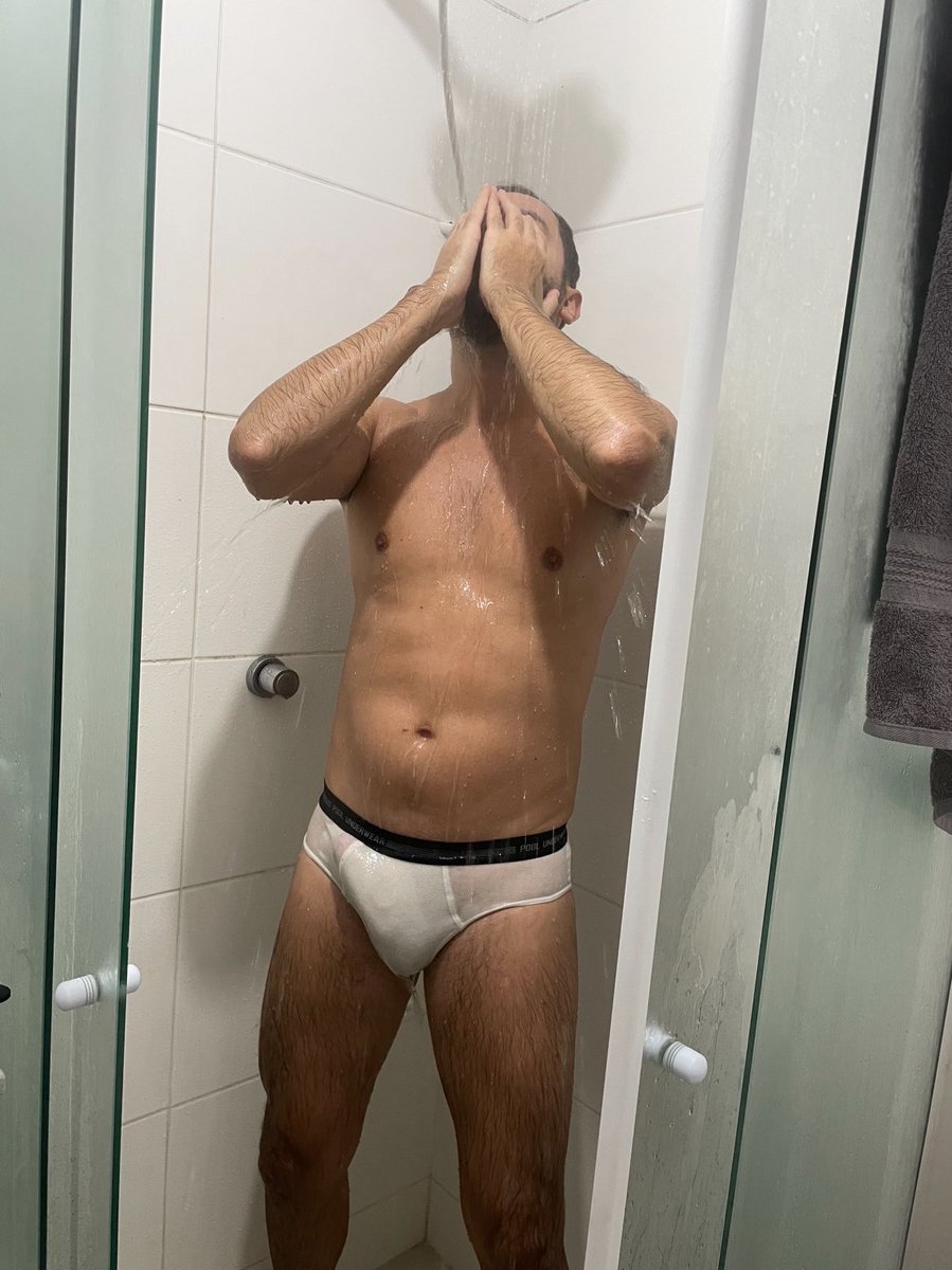 wallrm88's tweet photo. Vcs tbm acordam com tesão? https://t.co/rxFE3r6Abi