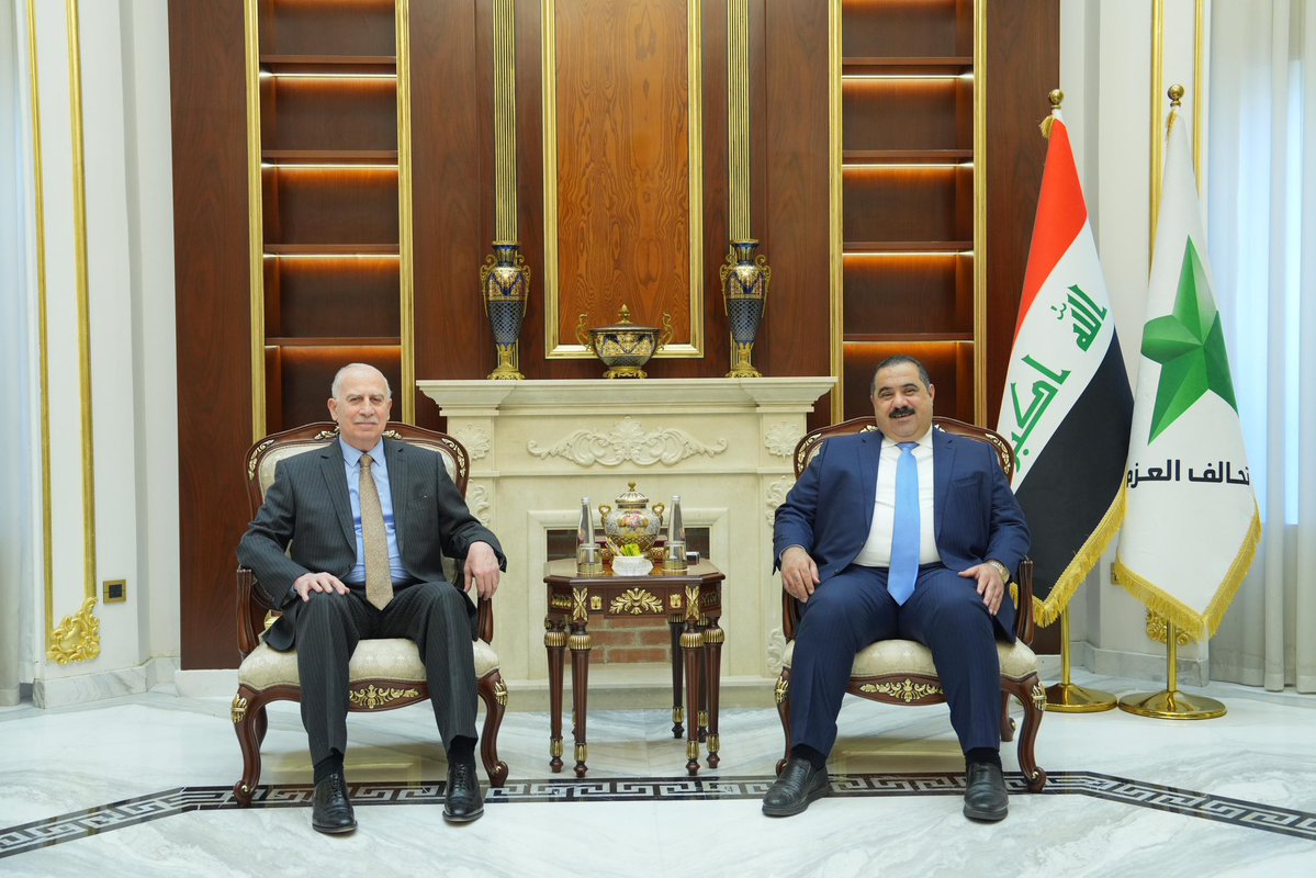 EngMuthanaS's tweet photo. استقبلنا في بغداد رئيس مجلس النواب الأسبق والأمين العام لحزب متحدون السيد أسامة النجيفي، بحضور عدد من قيادات تحالف العزم، وتباحثنا في مستجدات المشهد السياسي وعدد من القضايا المرتبطة بالمرحلة الحالية.

وأكدنا خلال اللقاء أهمية تعزيز التفاهم والتنسيق بين القوى السياسية، والعمل المشترك لدعم الاستقرار والحفاظ على التوازنات السياسية، إلى جانب التأكيد على أهمية استكمال الكابينة الحكومية وفق الاستحقاقات الانتخابية والوطنية وبما ينسجم مع التفاهمات السياسية القائمة.