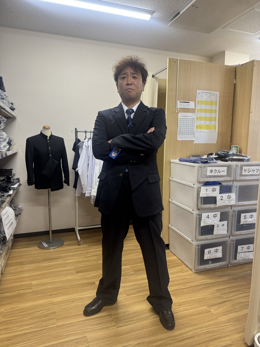 ホリ tweet media