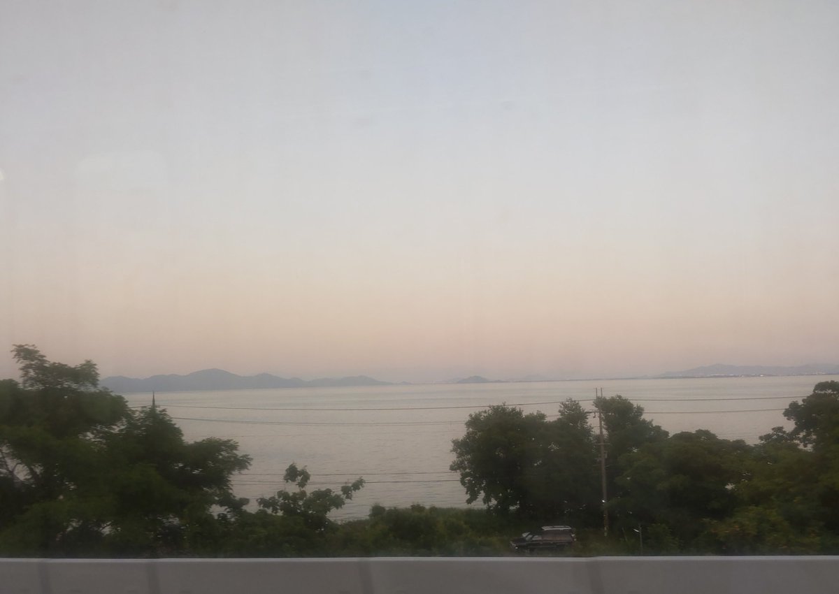 ynrin_n's tweet photo. 関西にもたくさんのロケ地があり、いつも本当にお世話になっています！

滋賀県の西側、湖西にも自然豊かなロケ地がたくさんあるので是非遊びに行ってみてください✨️
#マツコの知らない世界 https://t.co/lDNcB821qm