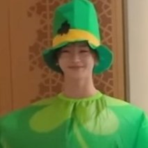 anxinified's tweet photo. anxin in that big silly costume makes his tiny adorable face look even smaller IM GONNA CRY https://t.co/Aps8ObAUxp
