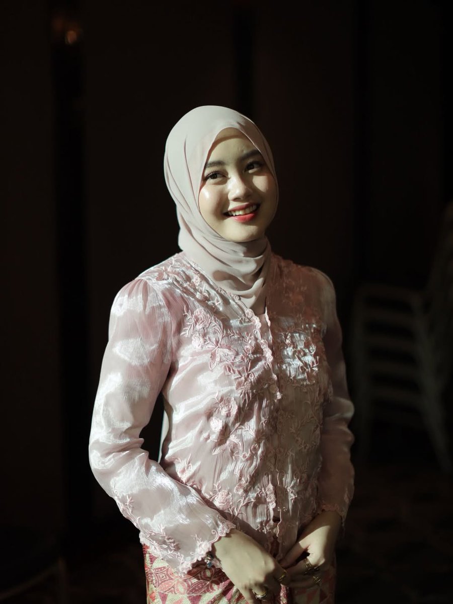 yank_hijabers's tweet photo. Cantik https://t.co/fWdN6KMc9w