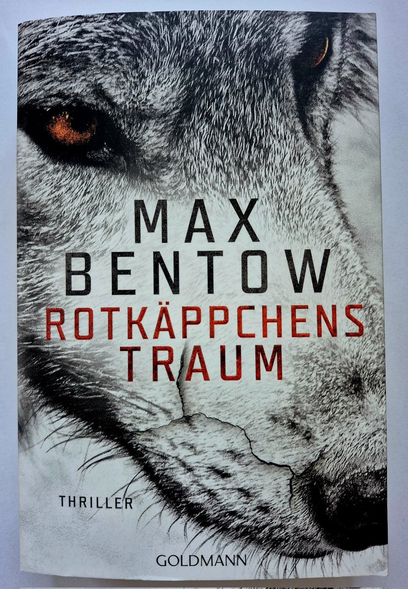BoldtSilke's tweet photo. "Ihr Name ist Annie, und ich bin verrückt nach ihr."

Rotkäppchens Traum | Max Bentow 
#buchbeginn #lesen 📚 https://t.co/dEh9JTXR0i