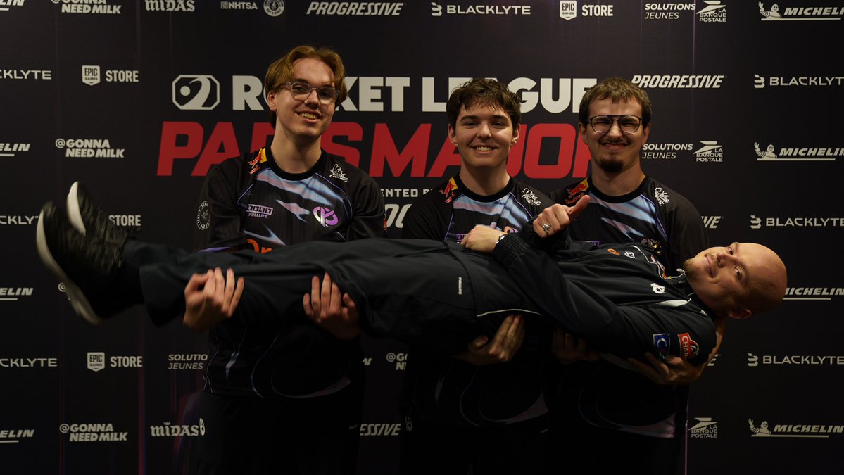 RLEsports's tweet photo. 💪 @KarmineCorp is ready for Paris! https://t.co/0ZEQFL0IaV