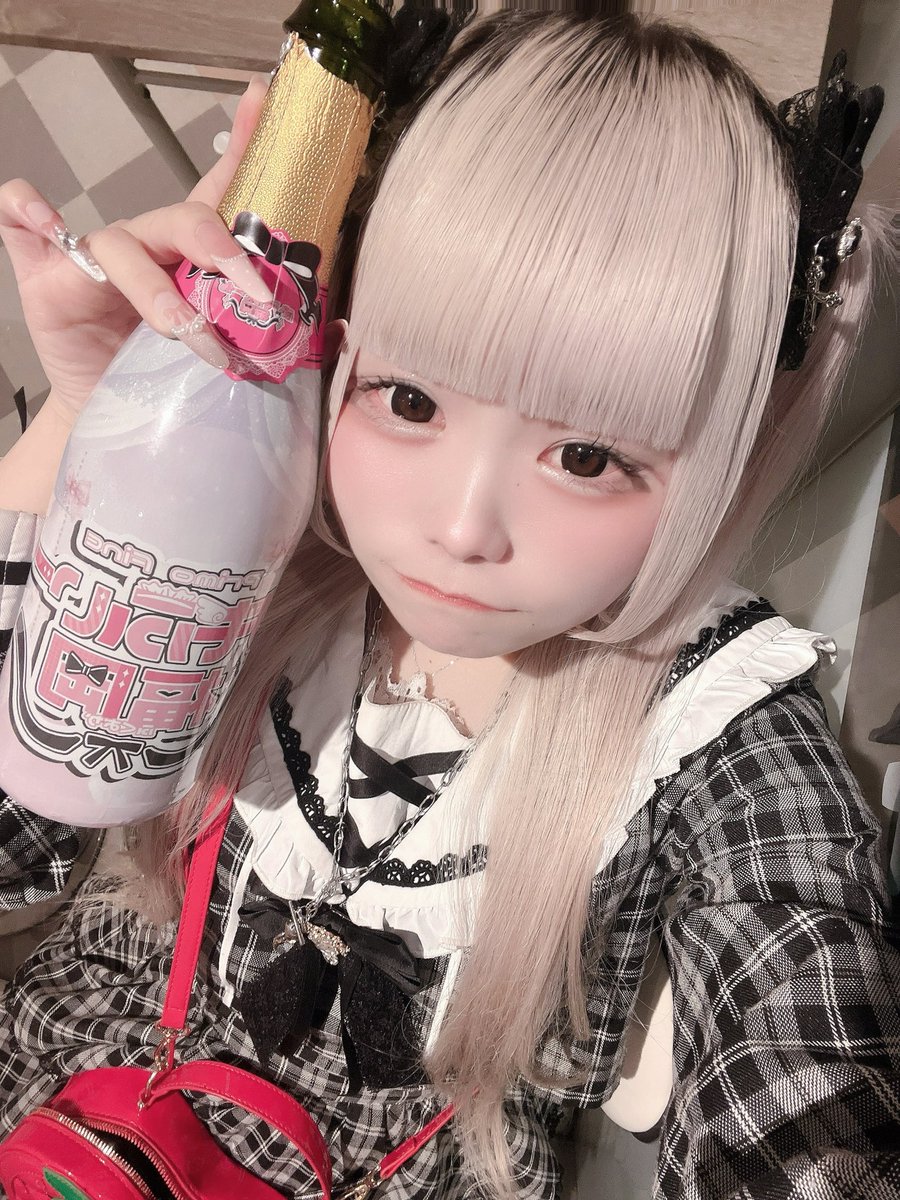 ある 🍥 tweet media