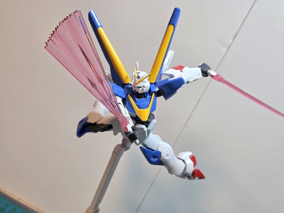 HGUC 1/144 V2ガンダム完成～✨