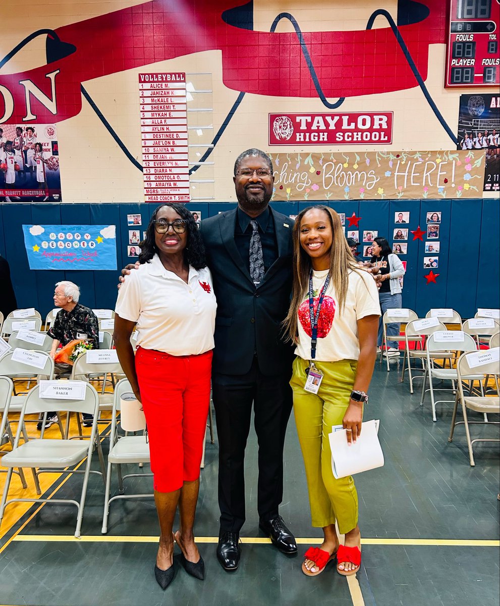 Dr. A. Mays tweet media