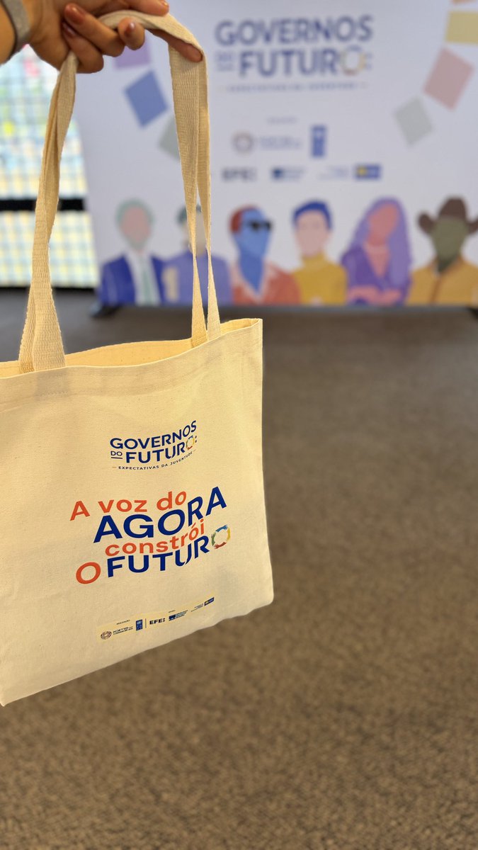 PNUDBrasil's tweet photo. Começamos o primeiro dia do nosso encontro entre juventude, especialistas e autoridades do governo 🤝💙

Serão dois dias de muito diálogo, propostas e escuta entre os participantes! 

#PNUDBrasil #Juventude #GovernosdoFuturo https://t.co/TXT5KWeHZ8