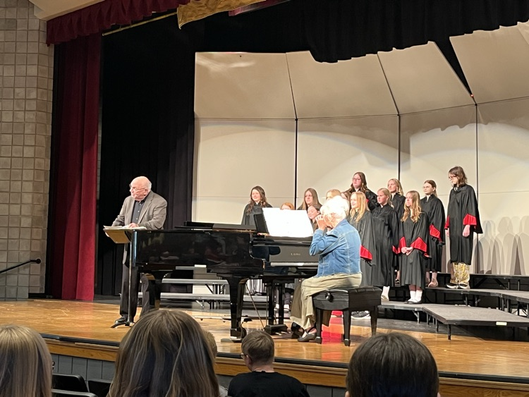 RushvilleHigh's tweet photo. Mr. Doyle had a great night of choir last Wednesday! All the students sounded amazing! #lionsleaveitbetter https://t.co/tbKMrnlzHk