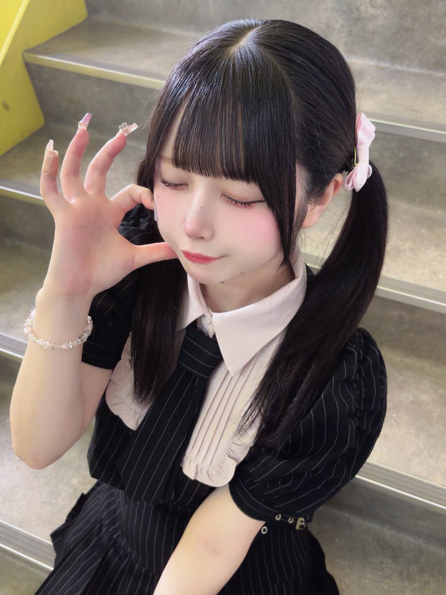 ゆずりは tweet media