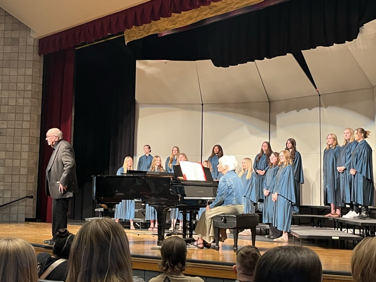 RushvilleHigh's tweet photo. Mr. Doyle had a great night of choir last Wednesday! All the students sounded amazing! #lionsleaveitbetter https://t.co/tbKMrnlzHk
