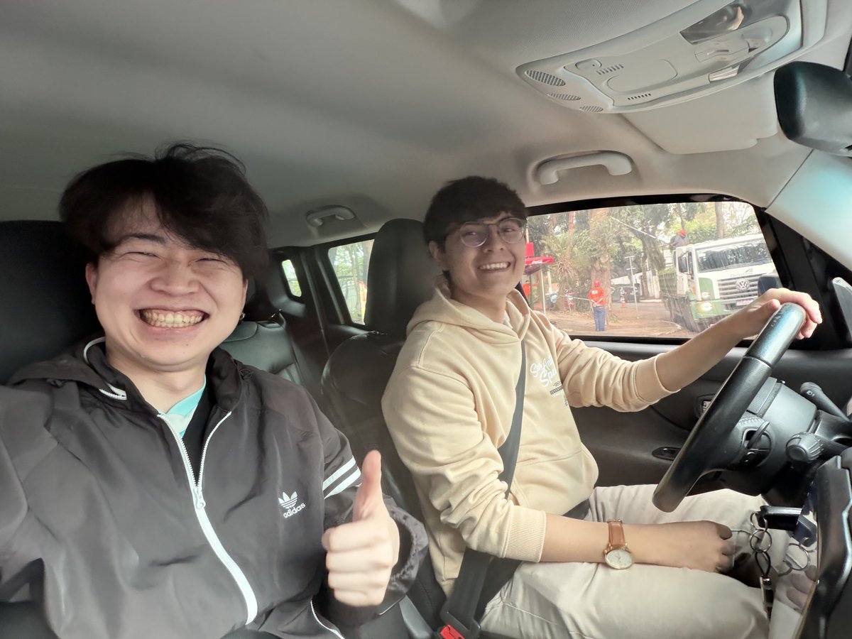 kawahitosi's tweet photo. My stay in Brazil has come to an end.

The food was amazing, and the people were incredibly kind. It was truly a wonderful trip.

My tournament result wasn’t great, but watching the top cut matches and getting a lot of practice in was a really valuable experience.

Next, I’m heading to Lima for the Special Event.
It’ll be my first time there, so I’m really excited and nervous at the same time.

Hopefully I can win the tournament and qualify for Worlds.

グスタボ、1週間泊めてくれてありがとう
Obrigado❤️
