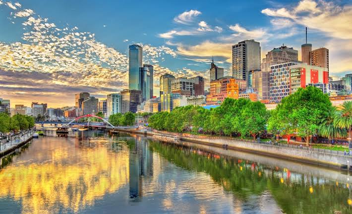 HairyPoppins111's tweet photo. 🌅 Pure vibes, peaceful views & unforgettable beauty ✨🇦🇺
City lights, calm water & golden skies — Australia at its finest 💙
#Australia #Melbourne #CityViews #TravelGoals #BeautifulDestinations #Skyline #Nature #Photography #Wanderlust #ExploreAustralia https://t.co/TP1EzF9JfF