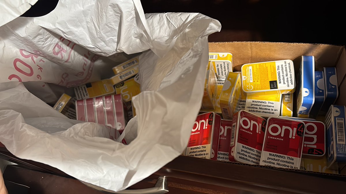 MProsi's tweet photo. @thestevenwoods DM me if you want some. Go Padres https://t.co/sy8UKjbSTO