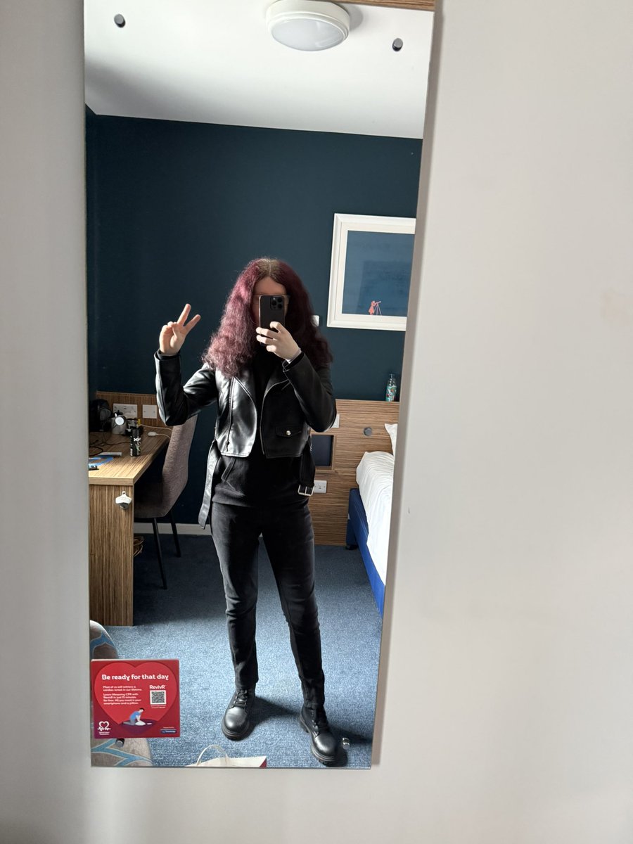 Violet! 🏳️‍⚧️ tweet media