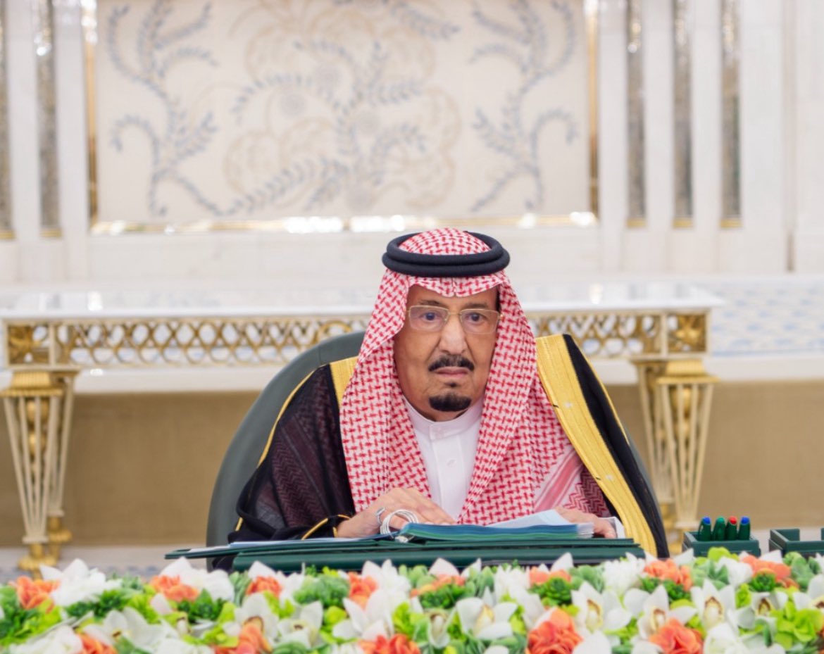 1msm4's tweet photo. 🤍 الله يديمك ويحفظك لنا 🤍
#خادم_الحرمين_الشريفين 
#الملك_سلمان_بن_عبدالعزيز https://t.co/ZUFbzXGqHw