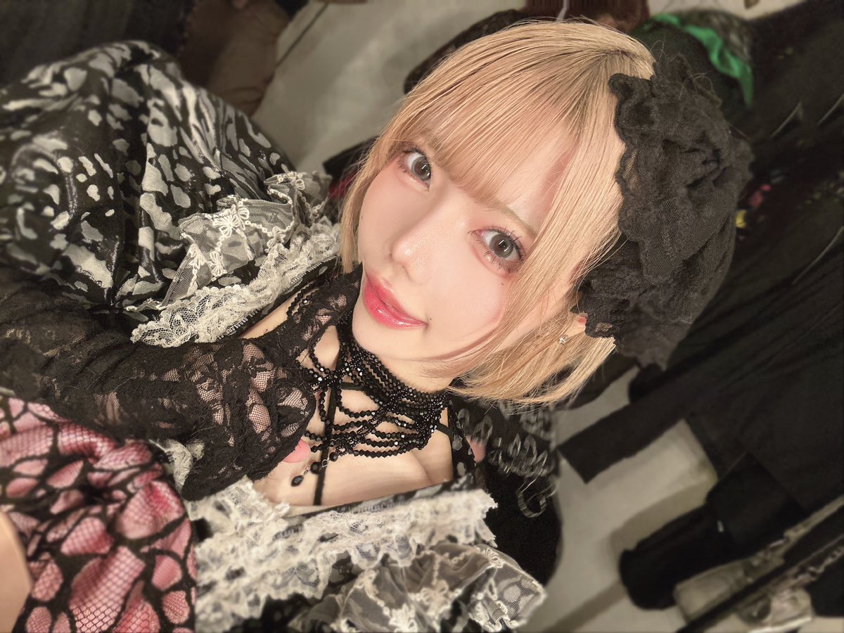 不二子🩷ྀི tweet media