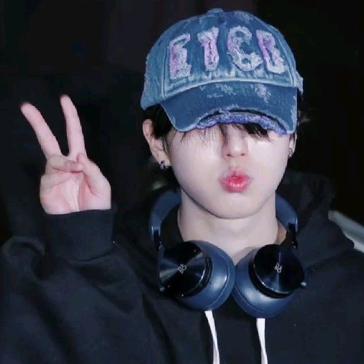 slow. 한오리 tweet media