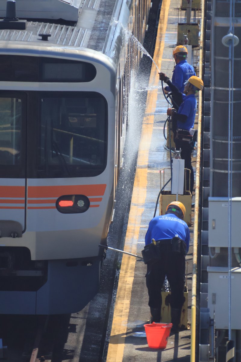 コボ tweet media