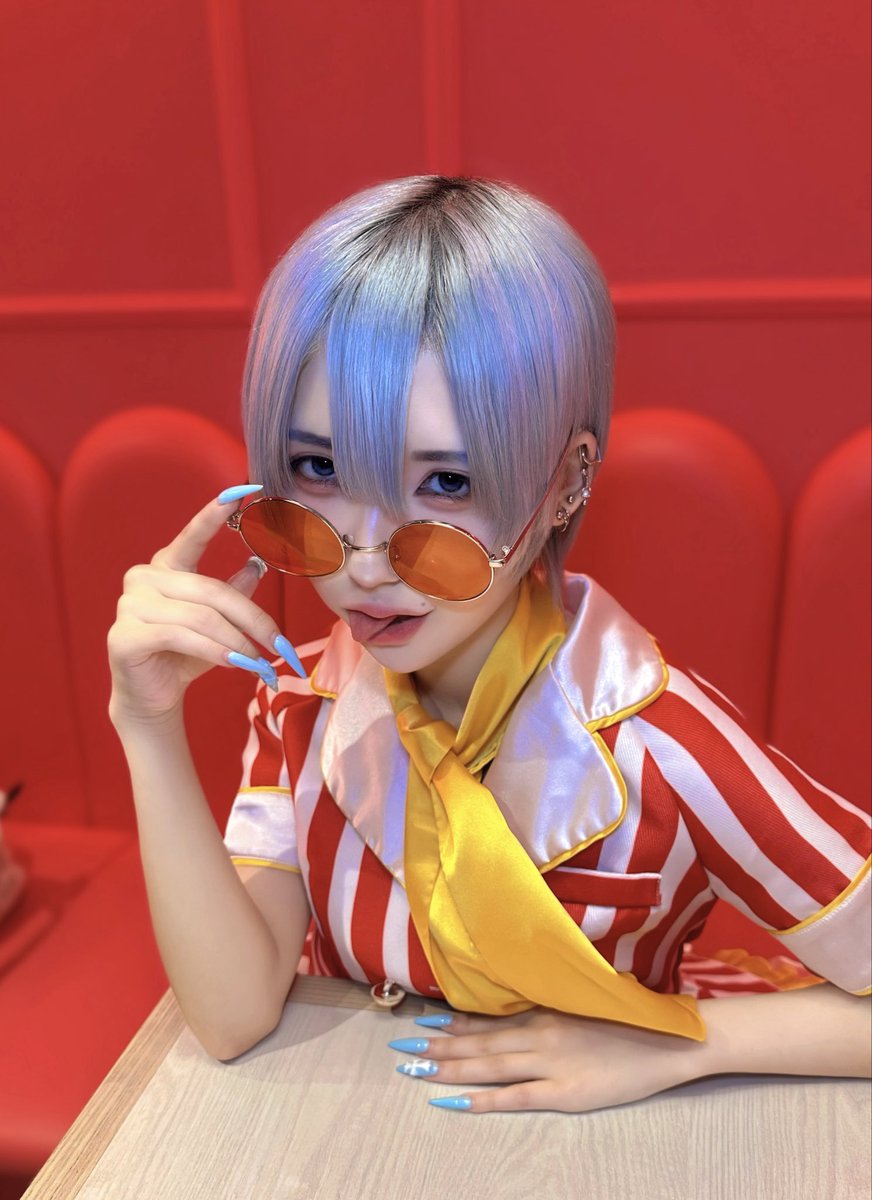 ロココ tweet media