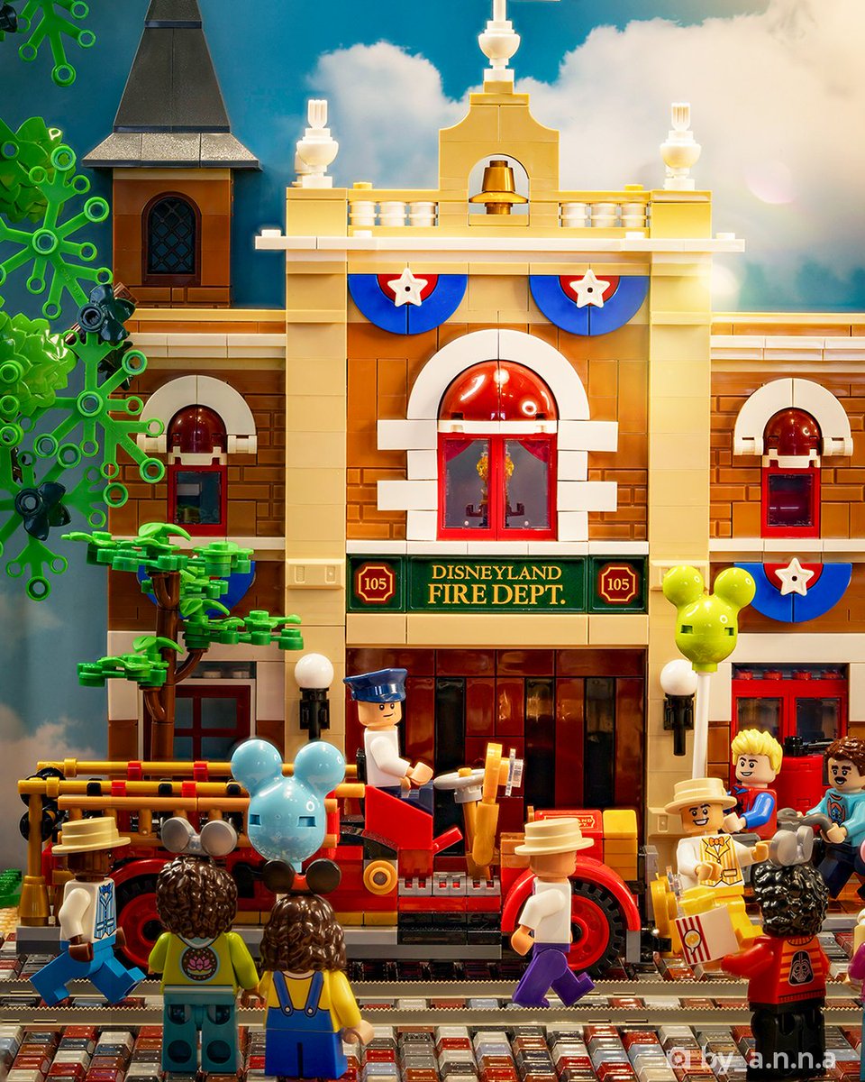 Disney Store tweet media