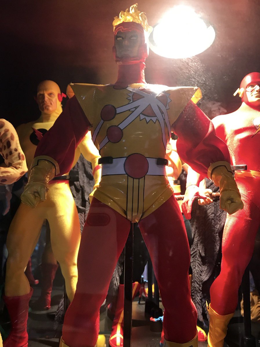 Alex Ross tweet media