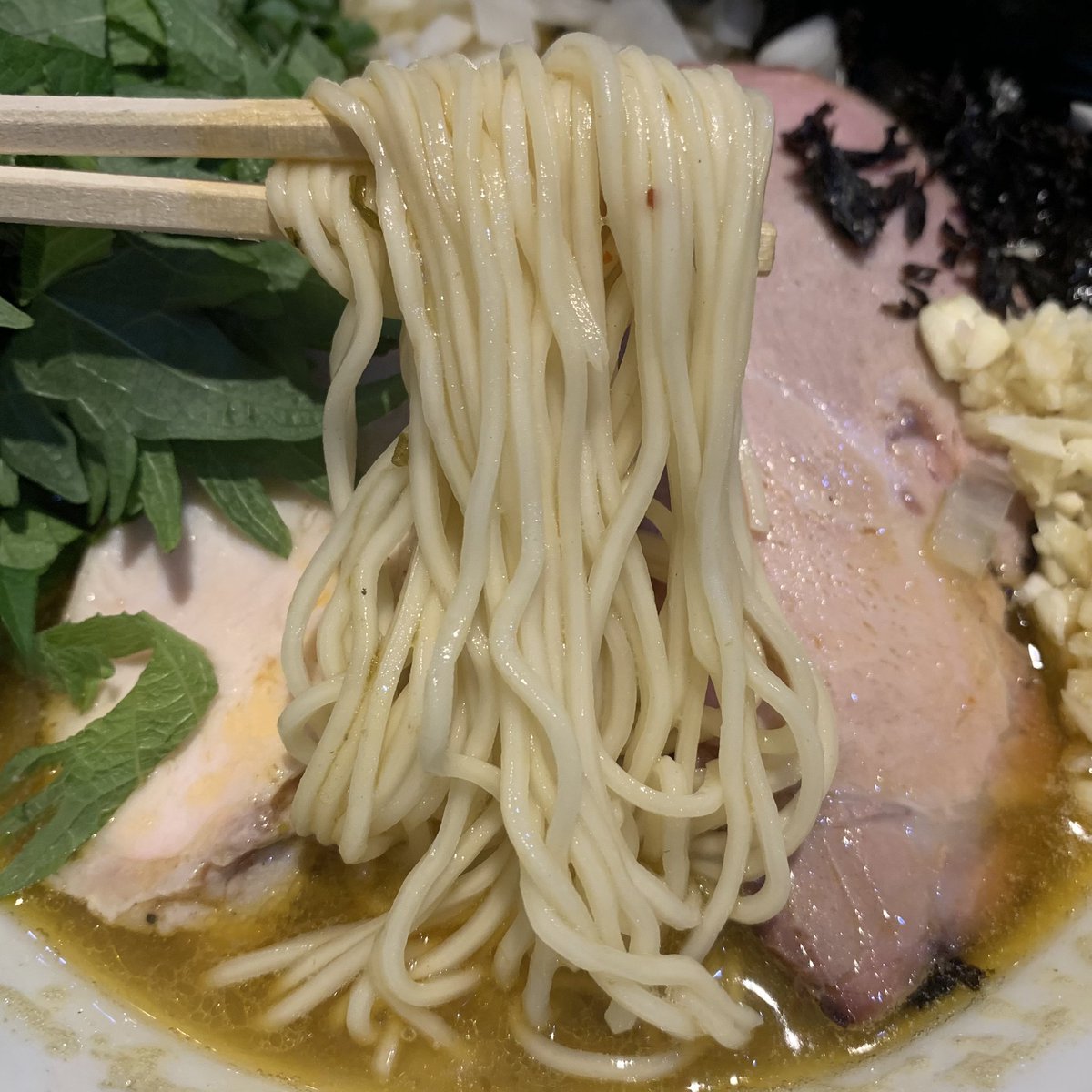 人生でトムヤムクン食ったことがなかった俺がニボヤムクンを食べてみた