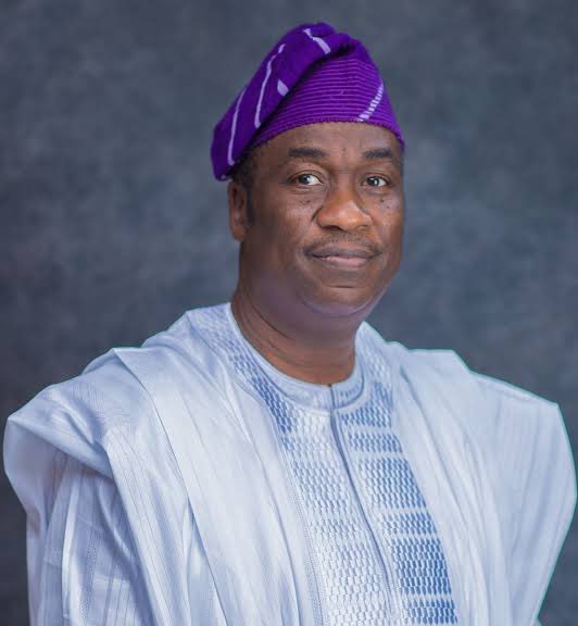 A. Ayofe tweet media