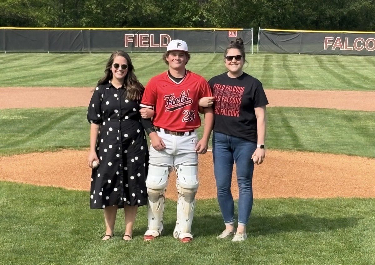 Field HS Baseball tweet media