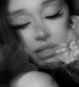 AboutMusicYT's tweet photo. Ariana Grande will make her comeback with hate that i made you love me in one week. https://t.co/EhpkvtEbD3