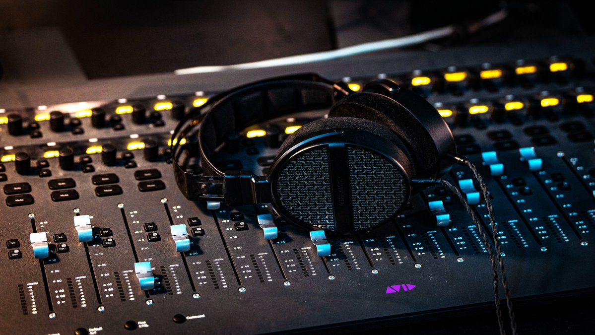 Thieaudio tweet media