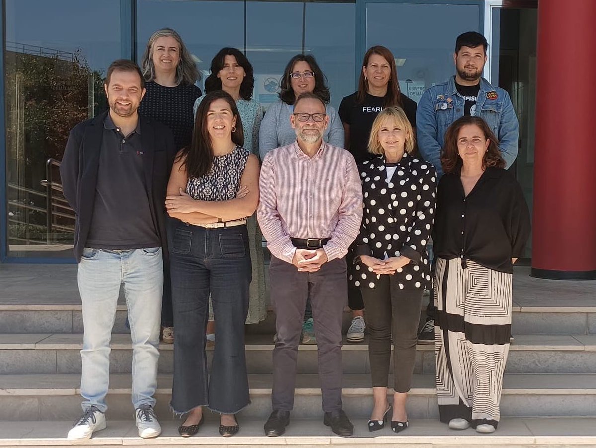 umaempresas's tweet photo. 🤝 Colaboración internacional con transferencia de conocimiento

Ayer tuvimos el placer de recibir en la OTRI a Edgar Nave, Gestor de Innovación de la Universidade da Beira Interior (Portugal) 🇪🇺🇵🇹

#umaempresas #OTRI #transferenciadeconocimiento #innovación #internacionalización https://t.co/OBcihDaYng